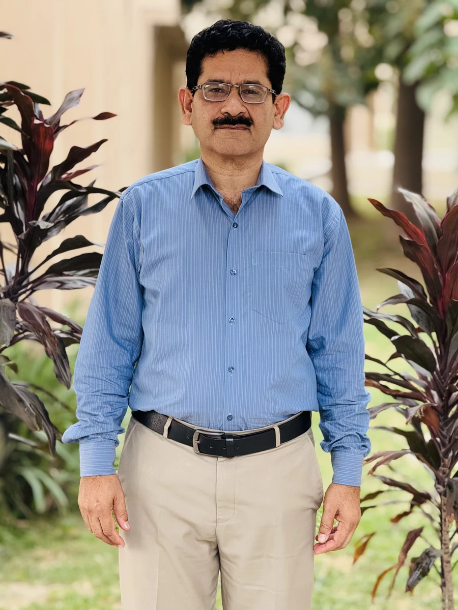Dr. Nadeem Ahmed