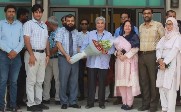 Visit of Dr Kauser Abdulla Malik FCCU