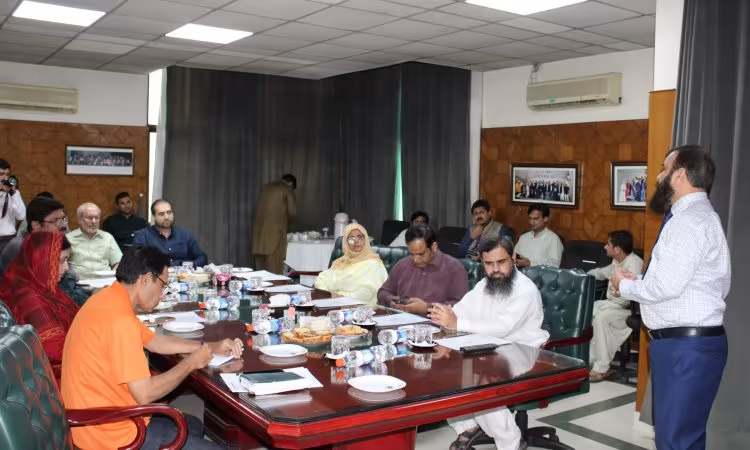 Punjab Agriculture Minister Visits Centre of Excellence in Molecular Biology, University of the Punjab