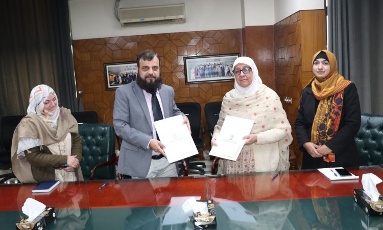 MoU Signed Between Punjab Thalassemia & Other Genetic Disorders Prevention & Research Institute and CEMB, University of the Punjab