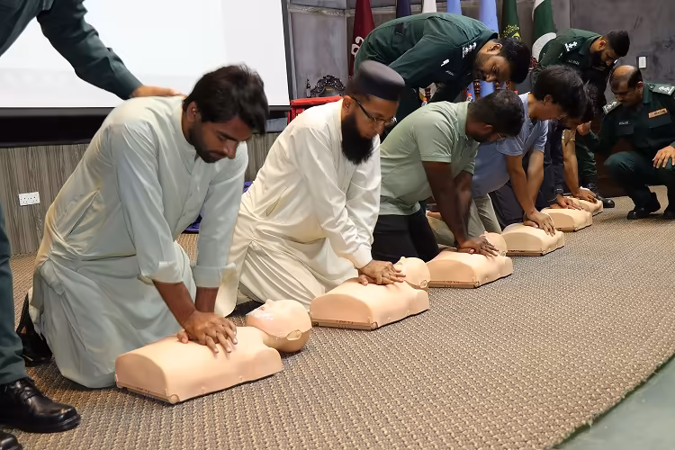 CEMB Organizes Hands-on Training Session on Emergency Response in Collaboration with Rescue 1122