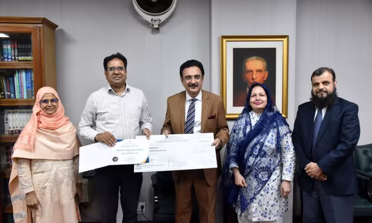 Vice Chancellor University of the Punjab, Prof. Muhammad Ali, Presented Award to Prof. Dr. Abdul Qayyum for Outstanding Research Achievement