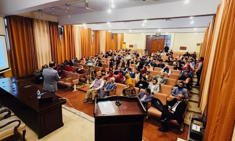 Director CEMB Prof. Moazur Rahman Delivers Keynote Lecture at NRPU Grants Workshop at the University of the Punjab